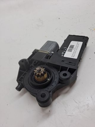 MOTOR ELEVALUNAS DELANTERO IZQUIERDO RENAULT SCENIC II (3)