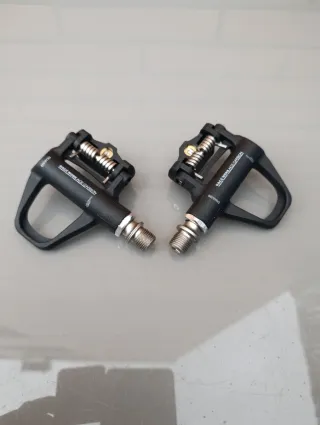 Pedales RW R26 + calas tipo SHIMANO.Bici carretera