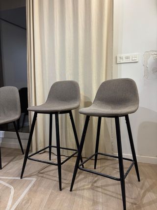 2 Taburetes Altos Diseño