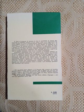 Esperimenti psicologici con bambini autistici