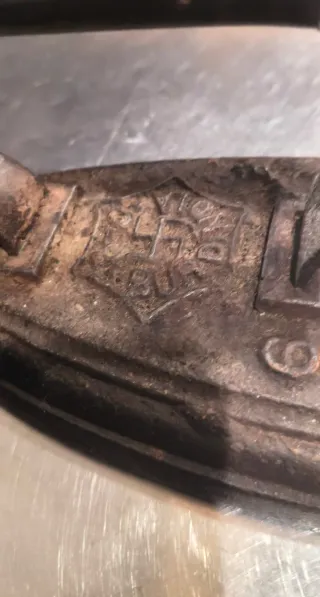 Plancha de hierro antigua