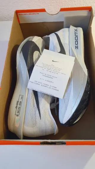 Zapatillas Nike Streakfly 2 Plata/Blanco