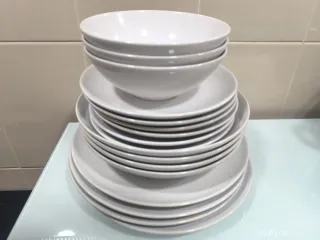 Vajilla Porcelana Blanca Ikea con Tazas