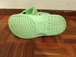 Crocs verde menta talla 38