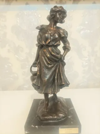 Escultura Bronce Mujer Mármol