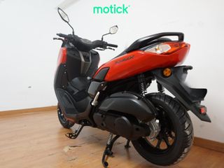 YAMAHA NMAX 125