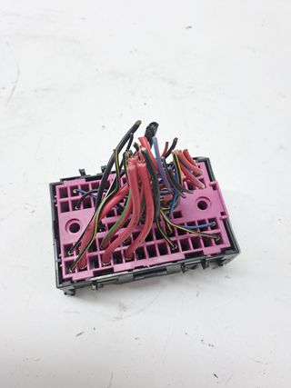 CAJA RELES / FUSIBLES VOLKSWAGEN T5 TRANSPORTER (7E)