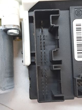 MOTOR ELEVALUNAS DELANTERO IZQUIERDO VOLKSWAGEN TIGUAN (5N1) (3)