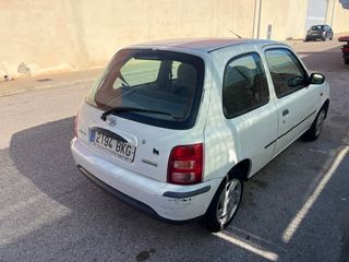 Nissan  Micra 2001