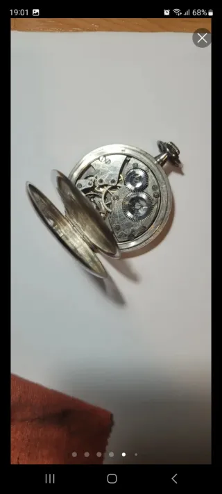Reloj de bolsillo de plata, antiguo grabado