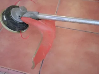 Desbrozadora Stihl con accesorios