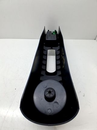 CONSOLA CENTRAL DACIA DOKKER (5)