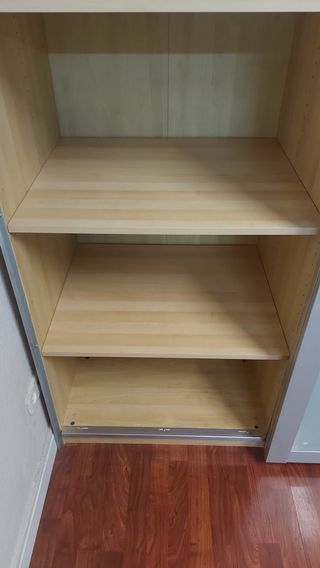 Armario corredero puertas cristal y madera