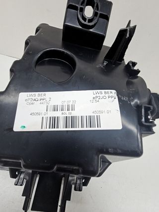 CAJA RELES / FUSIBLES OPEL CORSA F (3)