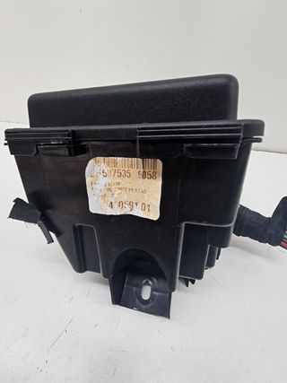 CAJA RELES / FUSIBLES OPEL CORSA F (3)