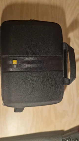 Portátil Táctil Medion E2221T Negro