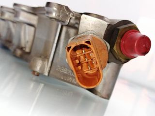 COLECTOR ADMISION SEAT LEON (1M1) (3)