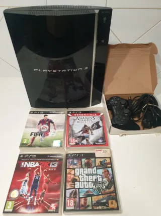 PlayStation 3 con 4 juegos