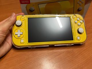 Nintendo Switch Lite Amarilla