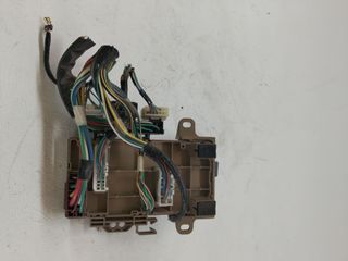 CAJA RELES / FUSIBLES SUBARU XV (2)