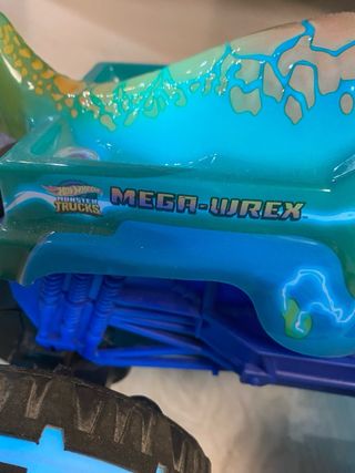 Coche Monster Truck Hot Wheels RC