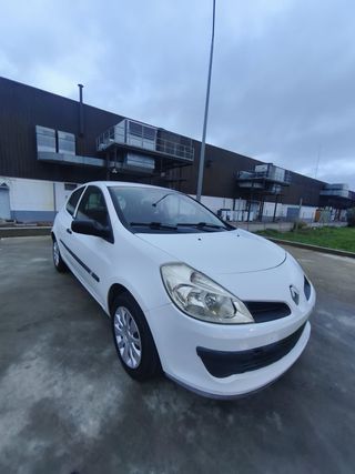 Renault Clio 2006