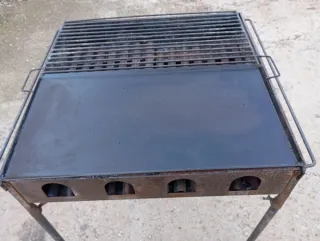 Barbacoa Metal Leña y Carbón