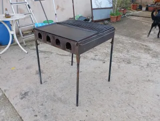 Barbacoa Metal Leña y Carbón