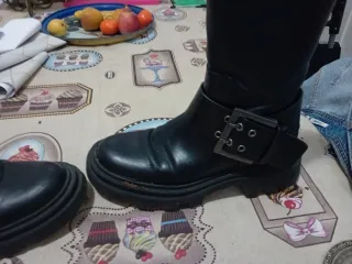 Botas de cuero negras en buen estado no regatear