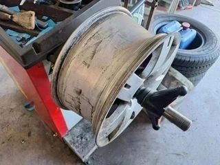 VW Passat - Llanta de 16 Borbet