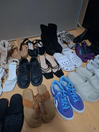 Lote de zapatos variados