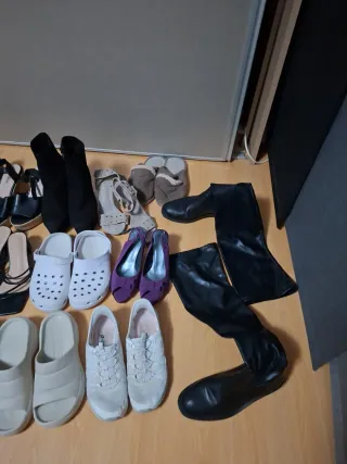 Lote de zapatos variados