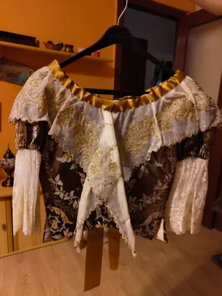 Traje de Fallera Marrón y Dorado Falda largo 0.86