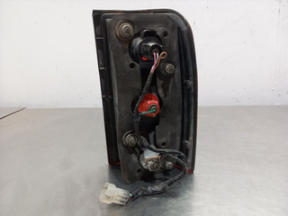 PILOTO TRASERO IZQUIERDO TATA