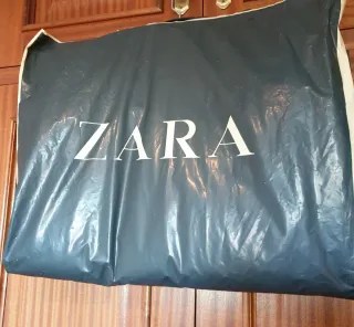 Chaqueta terciopelo marrón, corte juvenil ceñido