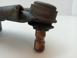 BRAZO SUSPENSION INFERIOR DELANTERO IZQUIERDO MAZDA 3 BERLIN