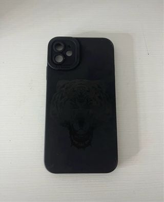 Funda iPhone Negra con Diseño de Tigre