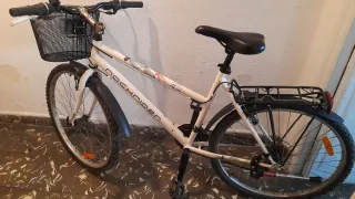 Bicicleta blanca seminueva