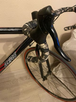 Rodillo con bicicleta Berg