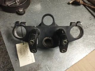 Tija Superior Yamaha FZS 600 Fazer