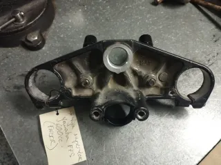 Tija Superior Yamaha FZS 600 Fazer