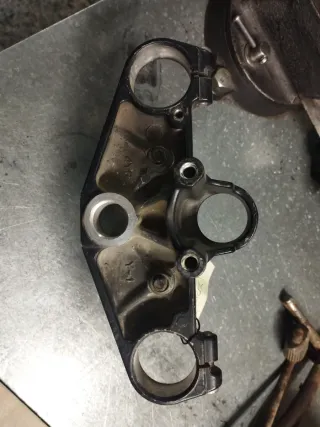 Tija Superior Yamaha FZS 600 Fazer