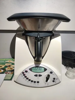 MUY BUEN ESTADO! Thermomix Tm31. Cuchillas nuevas.