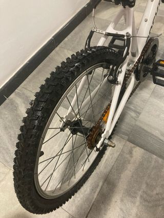 Bicicleta ROCKRIDER ST 100