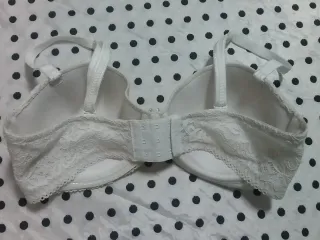 Sutiã M&S 38B com Aro Branco