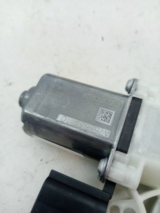 MOTOR ELEVALUNAS TRASERO DERECHO FORD FIESTA (CE1)