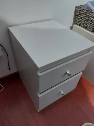 Mesita de noche Ikea blanca 2 cajones