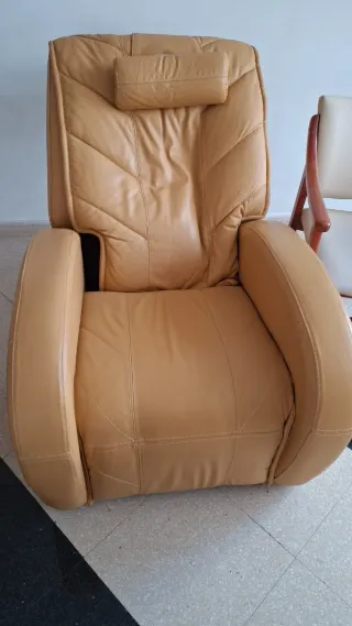 Sillón de masaje Kronos reclinable beige