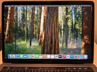 MacBook Pro 2018 13 8GB RAM 256GB SSD