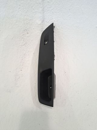 MANDO ELEVALUNAS DELANTERO DERECHO OPEL MOKKA